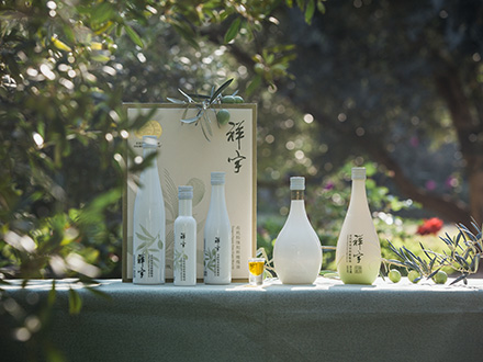 祥宇特级初榨pg娱乐app下载|PG娱乐国际入口_PG登录正规网址官方手机版手机官方地址欢迎您，纯手工采摘、精选优质油橄榄鲜果，用意大利贝亚雷斯全自动设备物理冷榨工艺，在鲜果采摘后8小时内限时鲜榨而成。